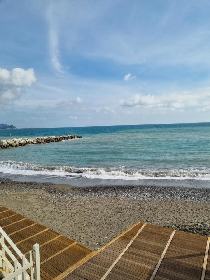 Albergo Stella Di Mare Lavagna Exterior photo