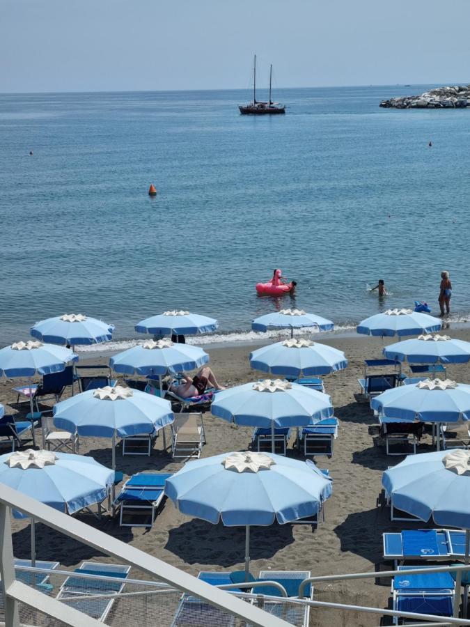 Albergo Stella Di Mare Lavagna Exterior photo