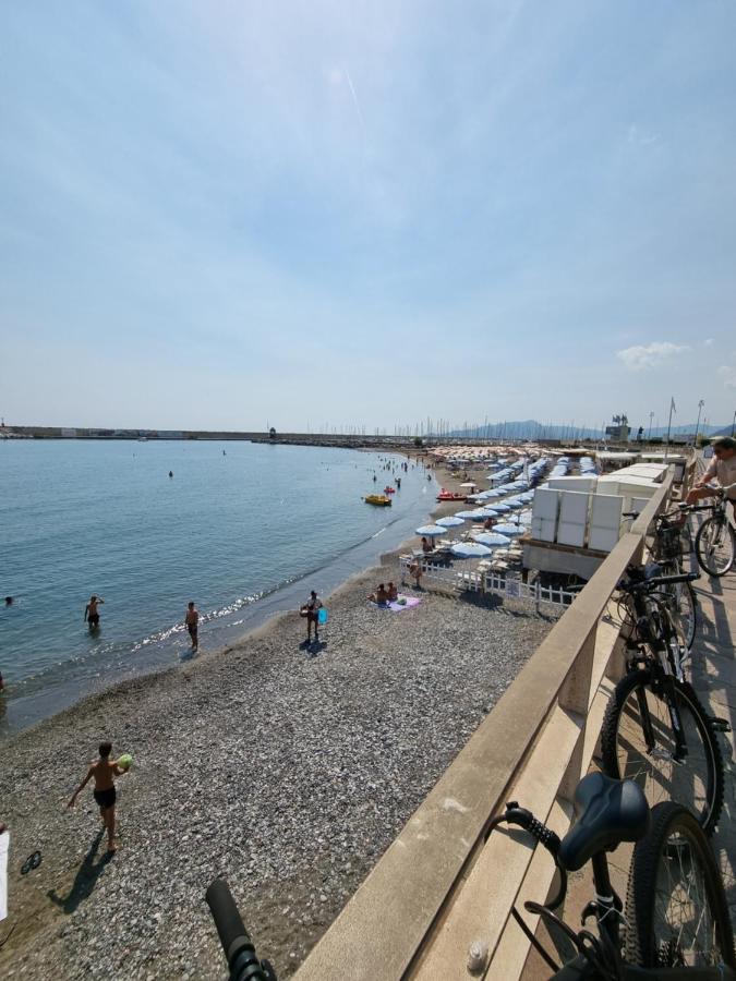 Albergo Stella Di Mare Lavagna Exterior photo